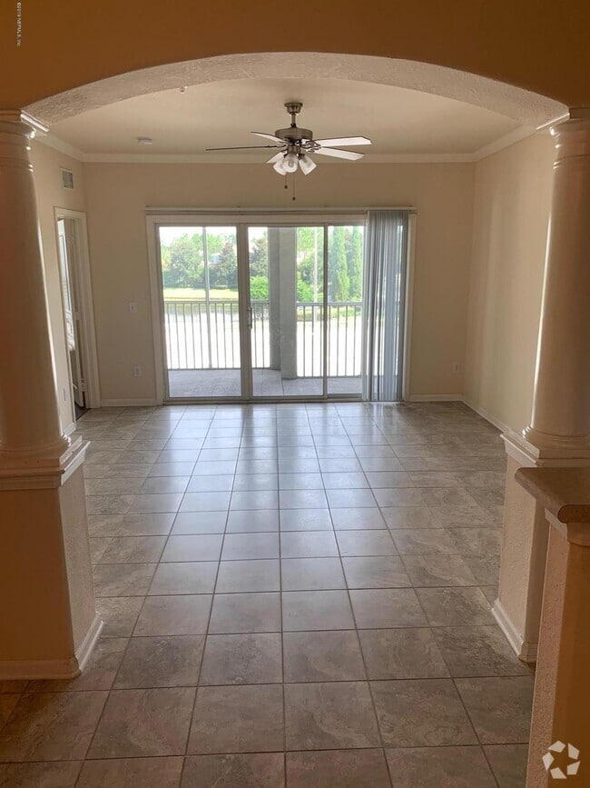 Building Photo - 8290 Westgate Dr Unit 207 Rental