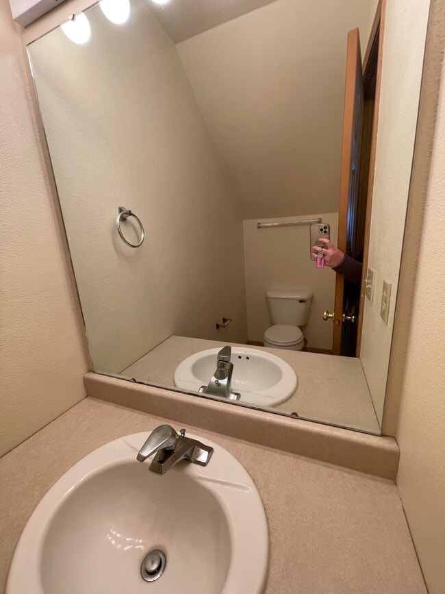 Photo - 2402 Daws Dr