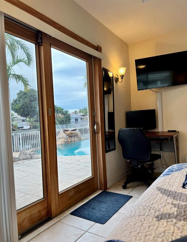 Photo - 5911 NE 15th Ave