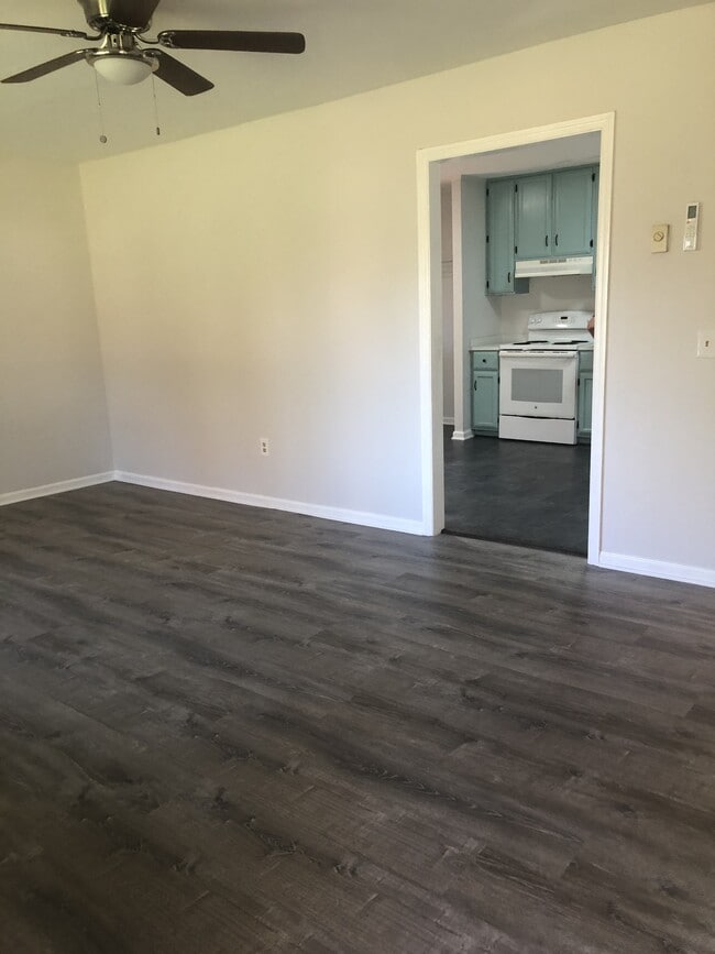 Photo - 462 Woodhaven Rd