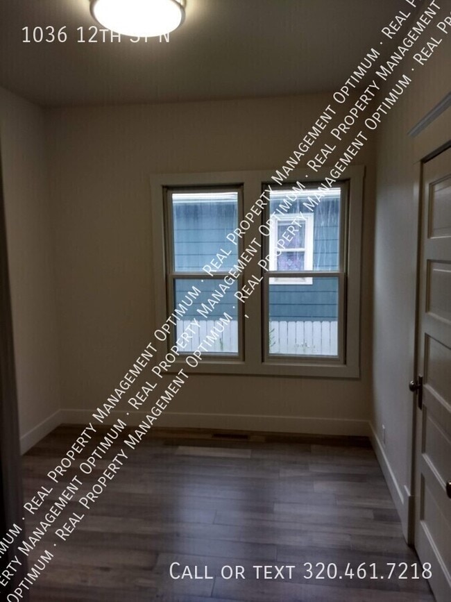 Photo - 1036 12th St N