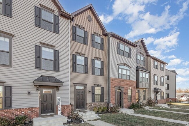 Photo - 1002 Alum Spring Rd