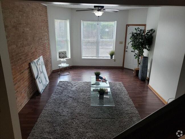 Building Photo - 844-848-848 Oak St Rental