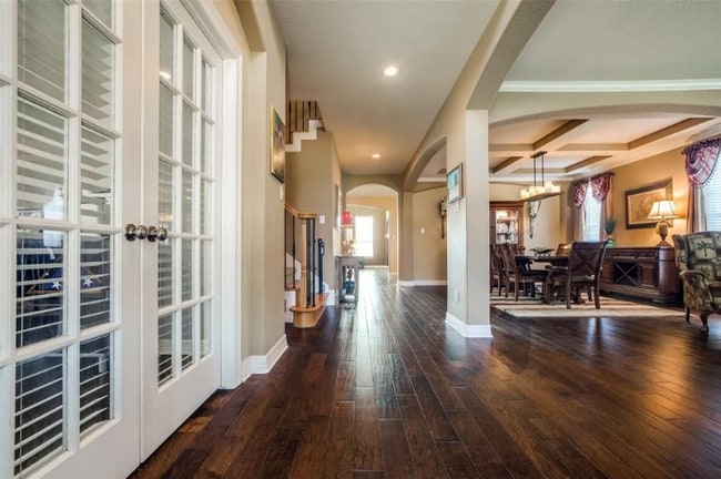 Photo - 905 High Meadow Rd