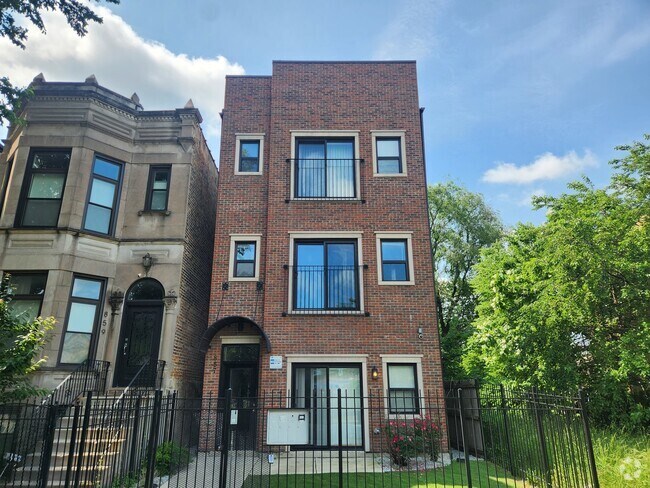Building Photo - 857 E 63rd Pl Unit 2 Rental