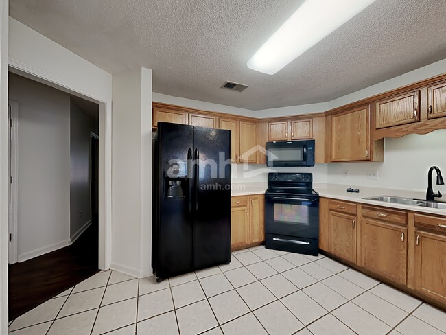 Photo - 1466 Far Dr