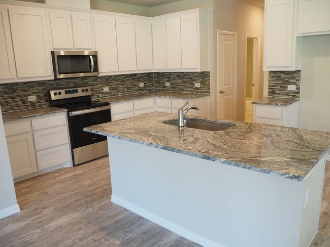 Photo - 3117 Solana Cir