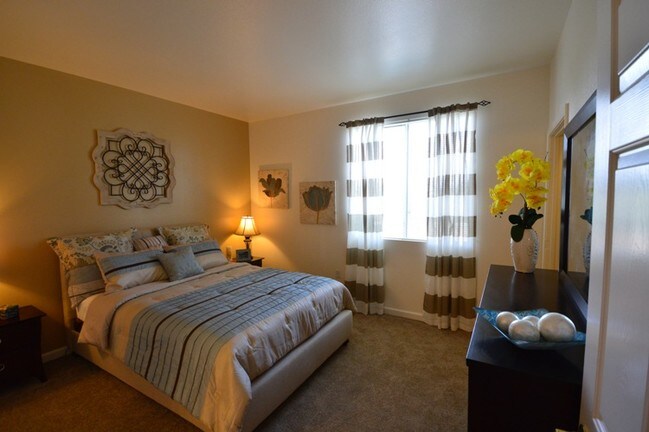 Sky Vista Commons North