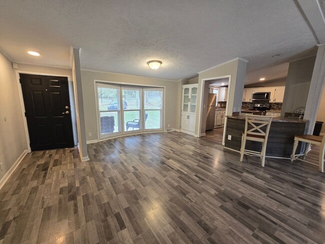Photo - NEW LISTING!!!!!