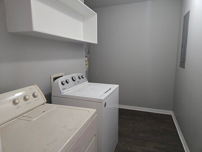 1742 Rock Hollow Loop Unit 1742
