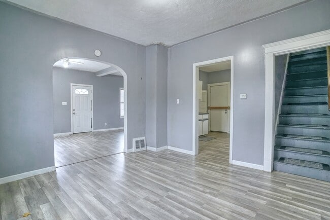 Photo - 1328 Linden Ave