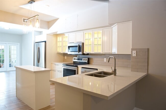 Building Photo - 12625 Memorial Dr