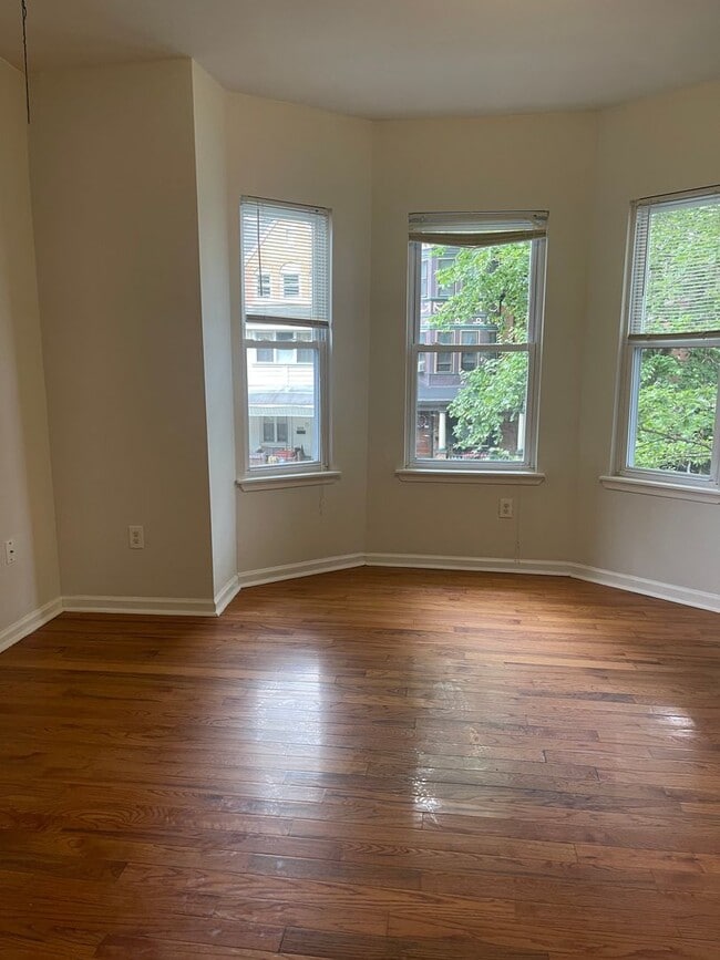 Photo - 5031 Hazel Ave Unit 5031-02