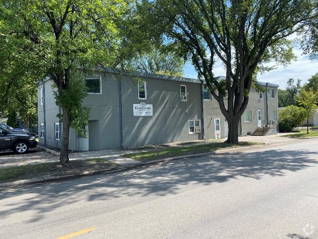 Building Photo - 1923 12th Ave N Unit 2 Rental