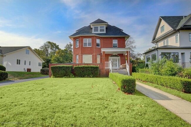 Photo - 60 Monmouth Dr