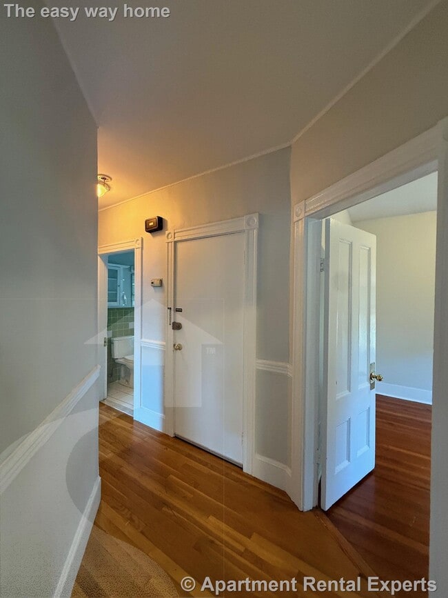 Photo - 69 Raymond Ave Apartamento Unidad #1R