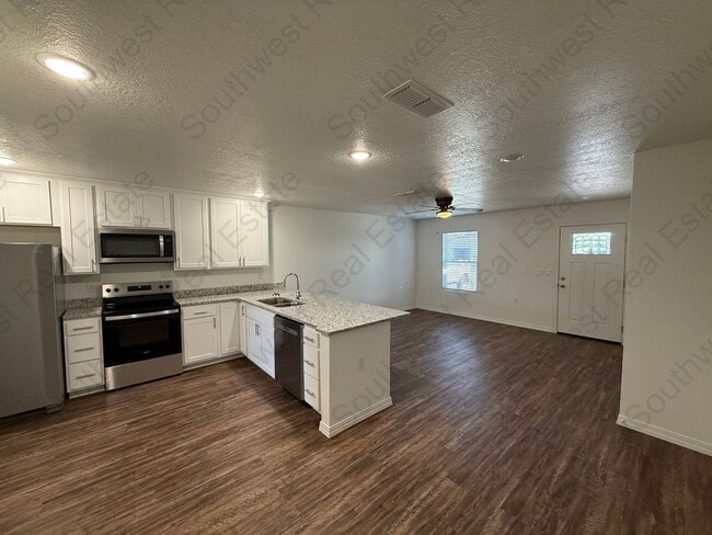 Photo - 2117 Bobwhite Ct Unit B