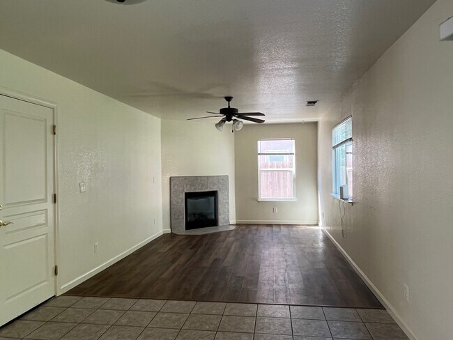 Photo - 1742 Shay Way