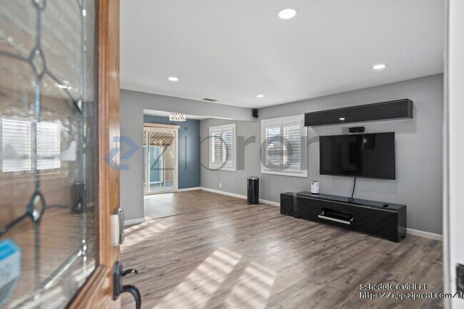 Photo - 1814 Armand Dr