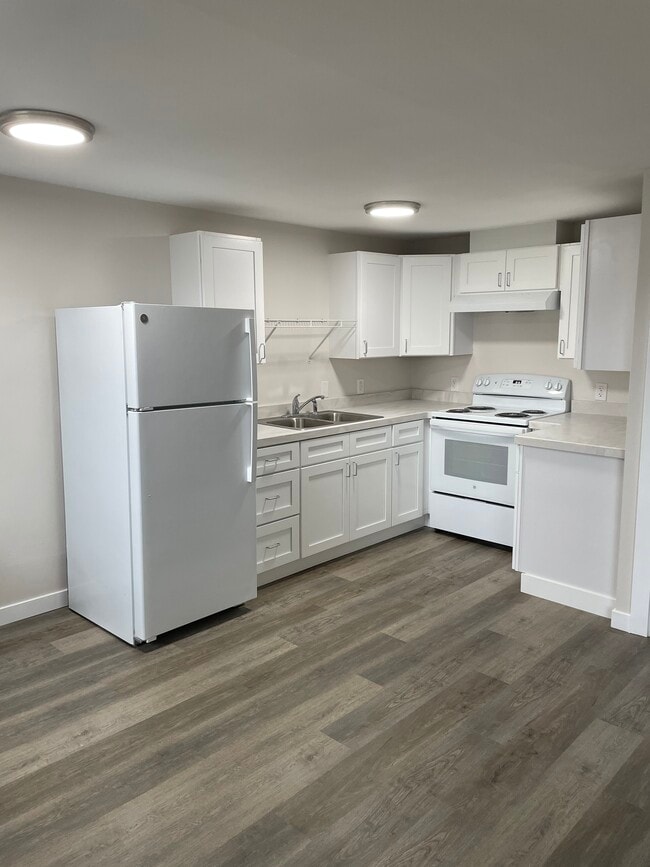 Building Photo - 1205 Cora St SE Unit C