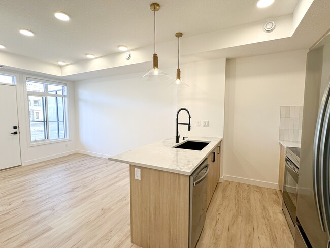 Photo - 20983 Seton Way SE