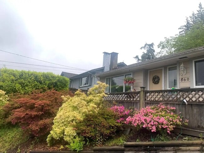 Building Photo - 860 Jefferson Av