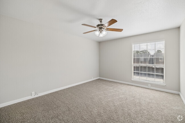 1BR, 1BA - 614SF - Bedroom