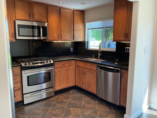 Photo - 75325 Pino Dr