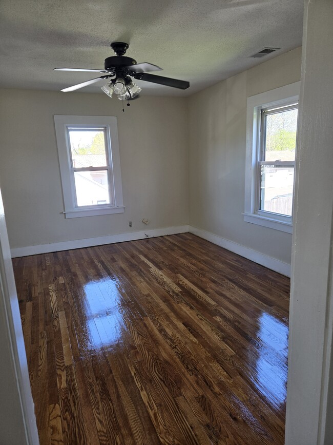 LR - 119 Main St Unidad #2