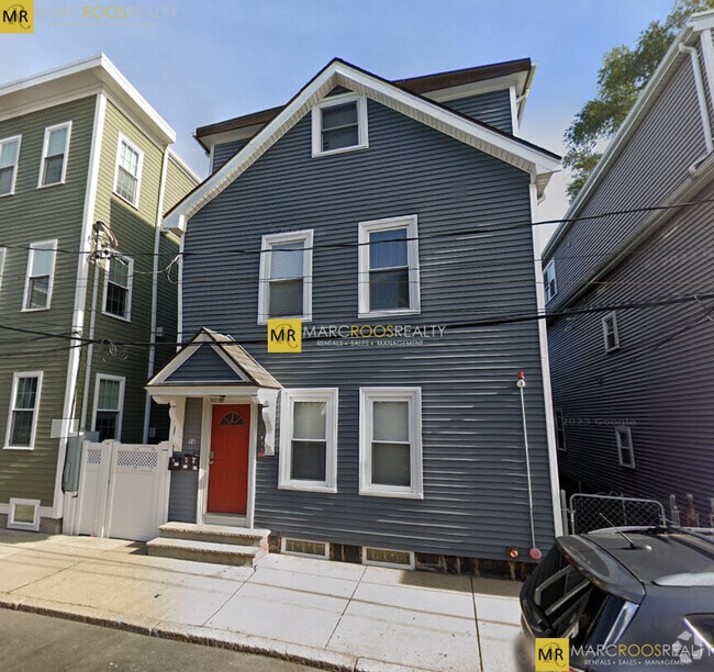 Building Photo - 16 Carpenter St Rental