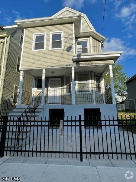 Building Photo - 60 S 12th St Unit 2 Rental