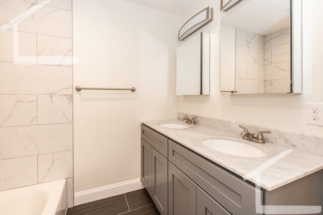 Photo - 2 Chestnut Pl Unit 1