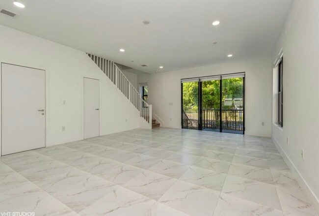 Photo - 6151 SW 36th Ct