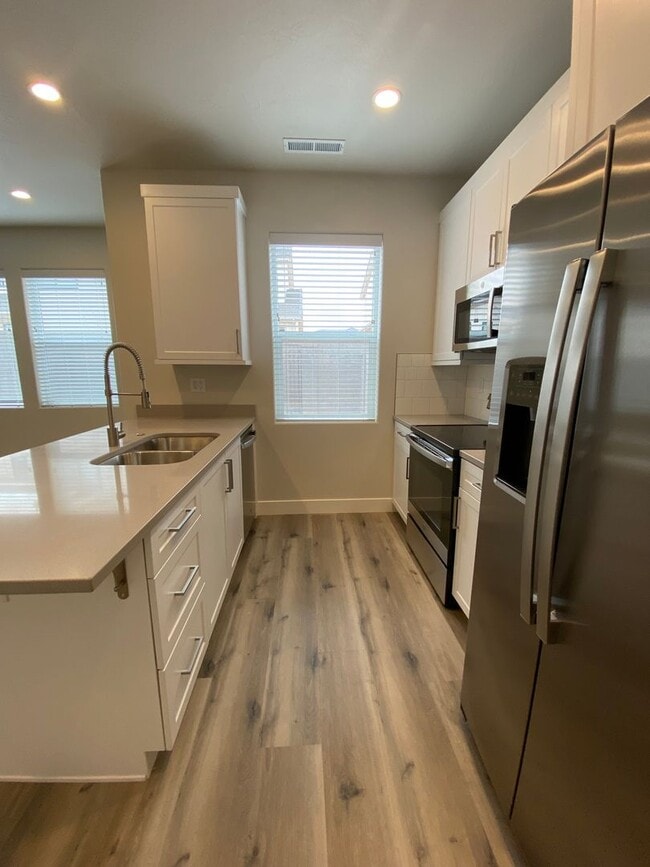 Photo - Mustang Townhome!!