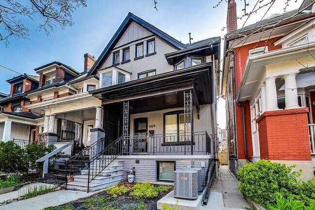 Photo - 669 Euclid Ave