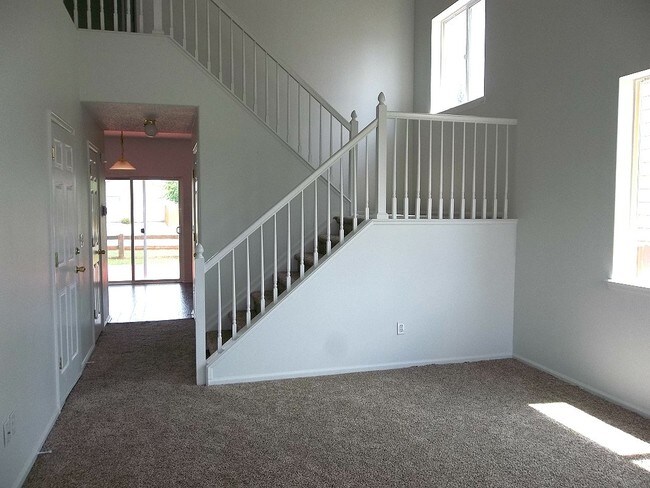 Photo - 914 Glenwall Dr