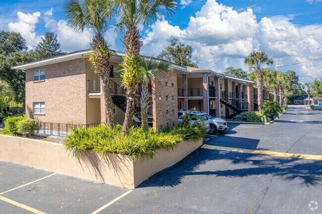 Photo - Creekside Condos