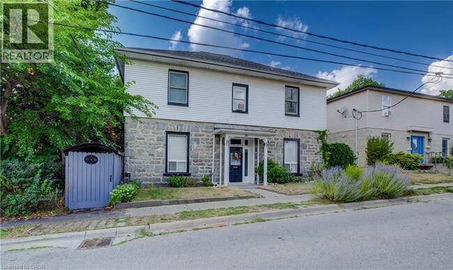 Photo - 50 Wellington St Unit 3