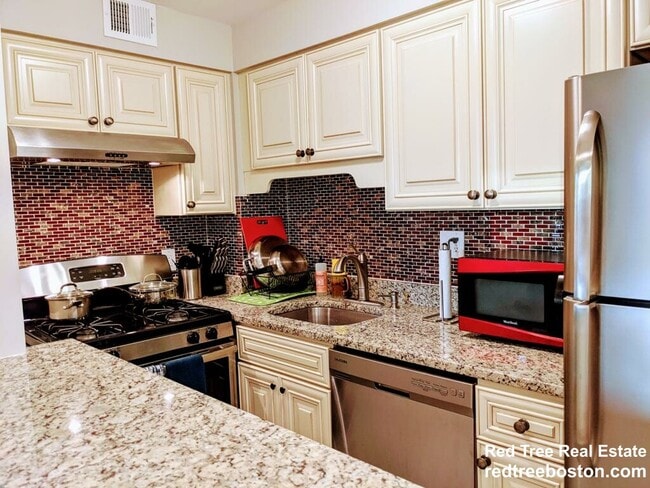 Photo - 20 Bowdoin St Unit 3