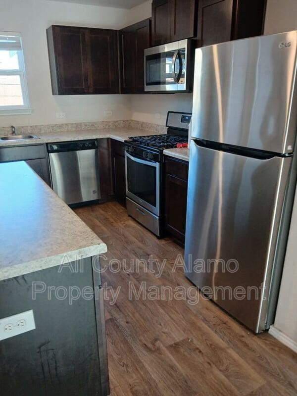 Photo - 5756 Brook Prairie