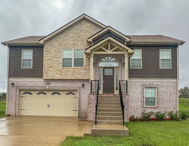 Building Photo - Coming Soon! Split Foyer off Exit 1!