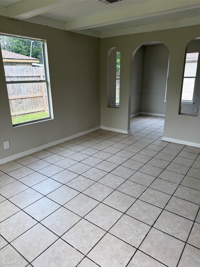 Photo - 1209 Glenn Ave