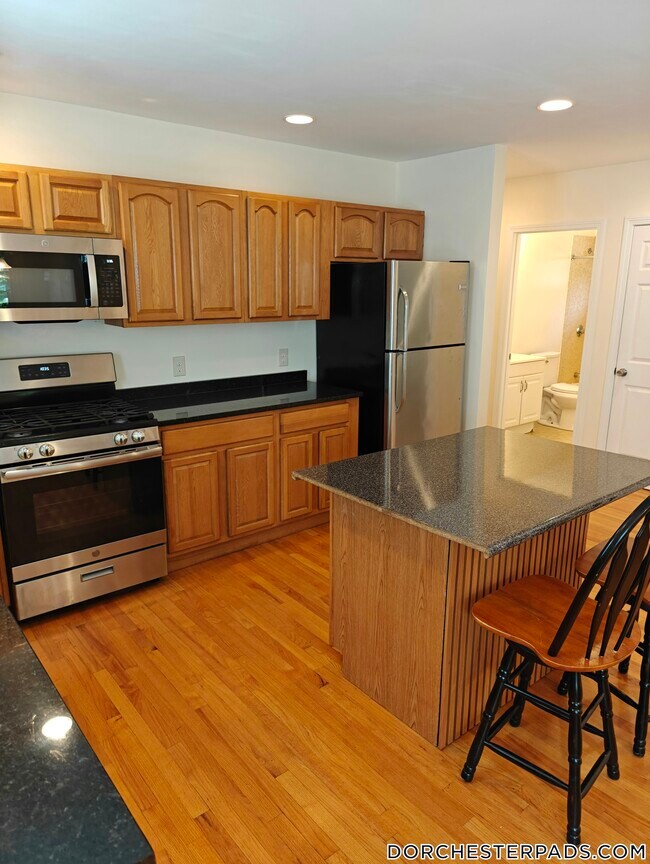 Photo - 17 Tremlett St Unit 1
