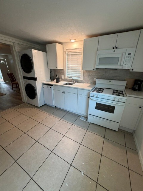 Photo - 1311 Cynthia Dr Unit B