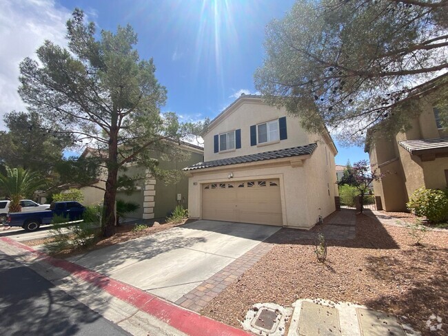 Building Photo - Two-story, 3 bedrooms located in Peccole R... Rental