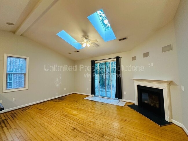 Photo - 5244 Christian Dr