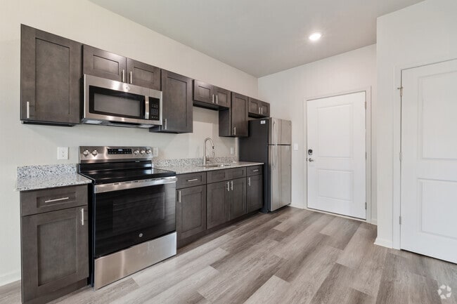 2BR, 1BA - 720SF - Kitchen - Platform Dothan