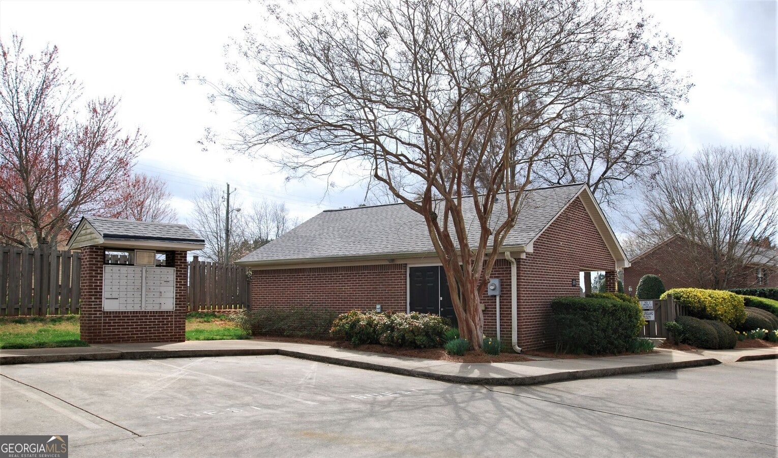 Photo - 2874 Florence Dr