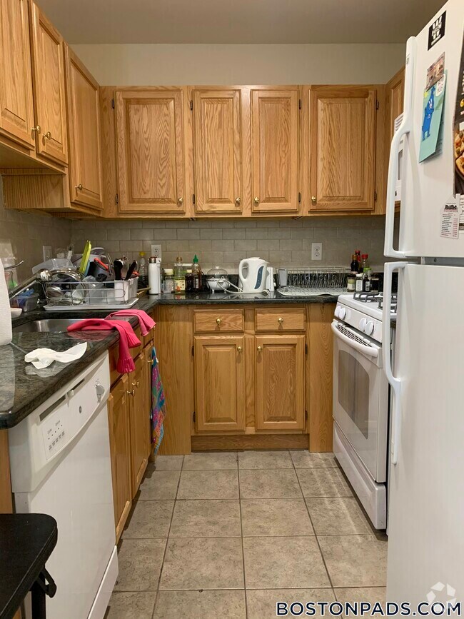 Building Photo - 90 Westland Ave Rental