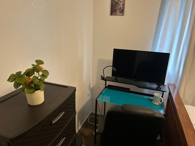 Photo - 1223 Helix St Casa Adosada